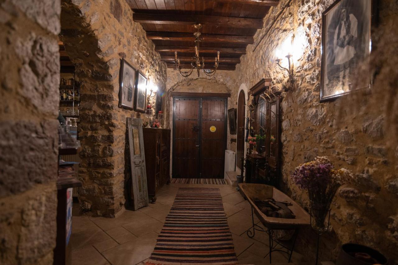 Hotel Proselinos Dimitsana Exterior foto